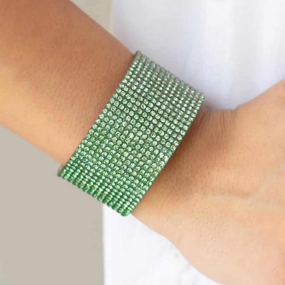 Gorgeous Snap Bracelet